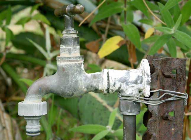 outdoor leaking tap canberra